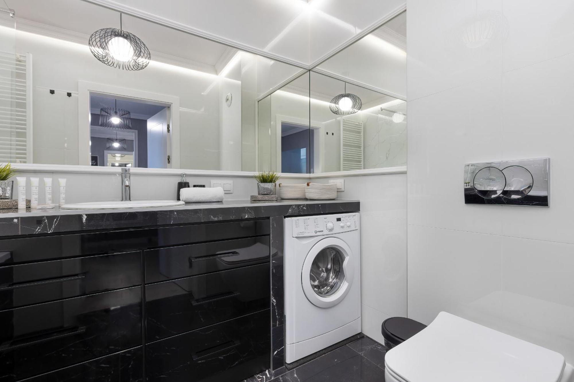 Podgorze Lipska Pet-Friendly Apartment With Balcony And Parking By Renters Prestige Krakow Luaran gambar
